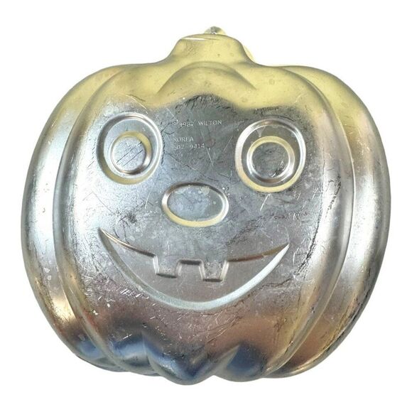 Vtg Halloween 1987 Wilton Pumpkin Cake Pan Jack-O-Lantern Shaped 11x10 Aluminum - Picture 2 of 6